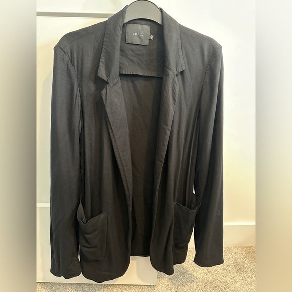 Aritzia Talula Black Light Blazer Size 4 - Picture 1 of 11